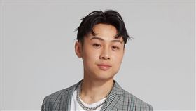 顏佑庭和愛犬感情相當好，有和牠好好道別。（圖／翻攝顏佑庭臉書）