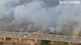 連2日濃煙壟罩國3台中段　空拍畫面揭真相（圖／台中市消防局提供）