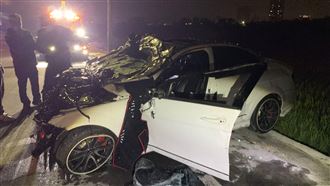 C300噴飛墜3米大排2死　家屬南下認屍傻眼