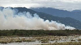 台東市垃圾掩埋場延燒第3天（2）