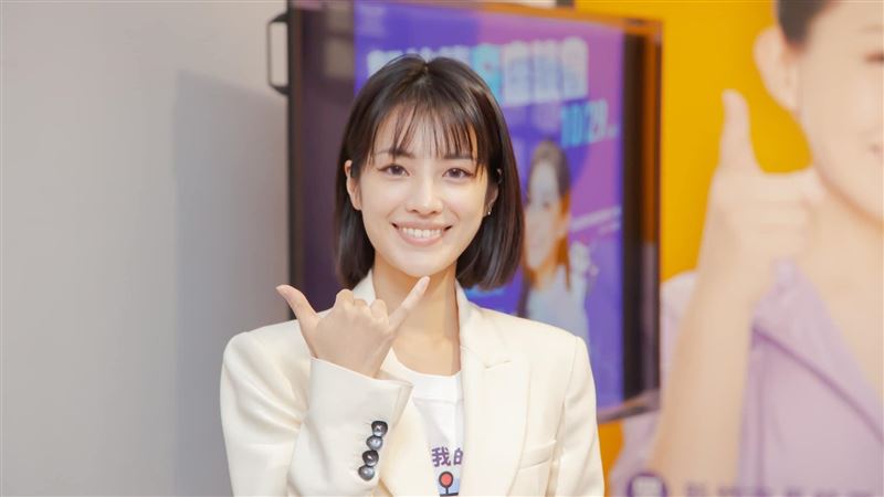 鄉民心碎！最美發言人爆祕戀吳敦義次子