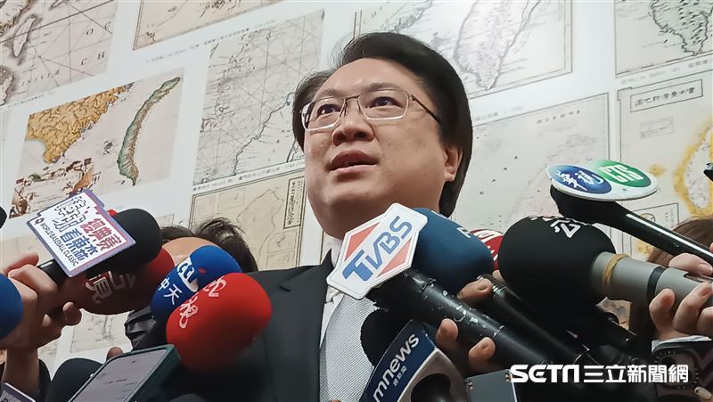選罷法增排黑條款　林右昌首赴委員會備詢