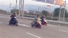 飆車,電動自行車,桃園機場,航翔路,遠雄（圖／翻攝自社會事新聞影音、翻攝畫面）