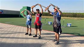 ▲楊昆弼（中）在2023亞洲盃飛靶射擊賽，射下金牌。（圖／中華奧會提供）