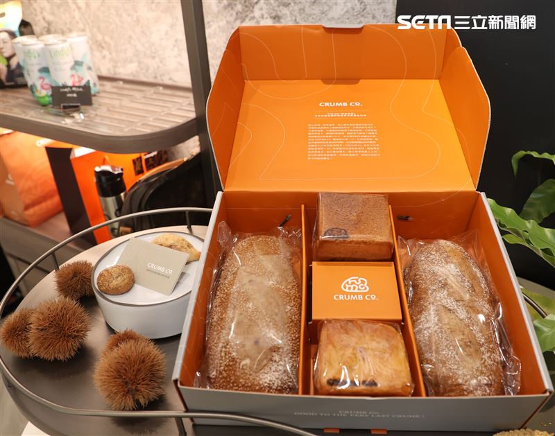 徐乃麟麵包店CRUMB CO. 可朗烘焙坊開幕。（記者邱榮吉/攝影）