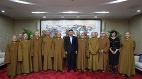 佛光山住持心保和尚率團訪問北京　國台辦主任宋濤會見。國台辦微博