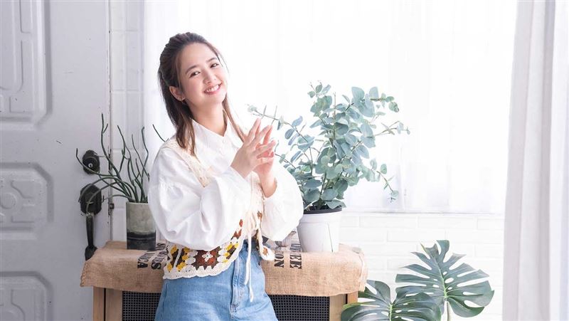 拋國外學業曝喜訊　8點檔女神回國沖咖啡