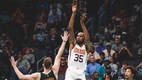 ▲杜蘭特（Kevin Durant）轉戰太陽首度亮相。（圖／翻攝自太陽推特）