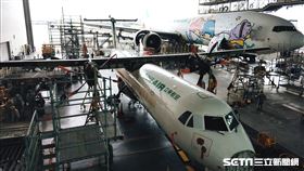 長榮航太位於桃園機場的大園廠區總面積達58600平方公尺，主要設施包括4座飛機維修棚廠，可同時進行9架廣體和3窄體飛機維修作業。（圖／記者戴玉翔攝影）