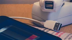 圖／翻攝自Pixabay,充電器，充電線