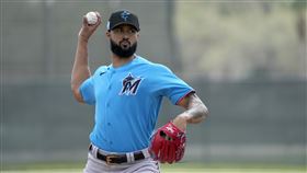 ▲去年賽揚獎得主阿坎塔拉（Sandy Alcantara）本場主投2局被敲2支安打無失分。（圖／美聯社／達志影像）