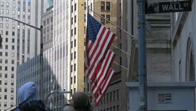 美股2月表現低迷  投資人擔憂經濟前景美股2月表現低迷，道瓊工業指數月線跌幅達4.2%，投資人憂心經濟過熱可能促使聯邦準備理事會更積極升息。圖為華爾街景色。中央社記者尹俊傑紐約攝  112年3月1日