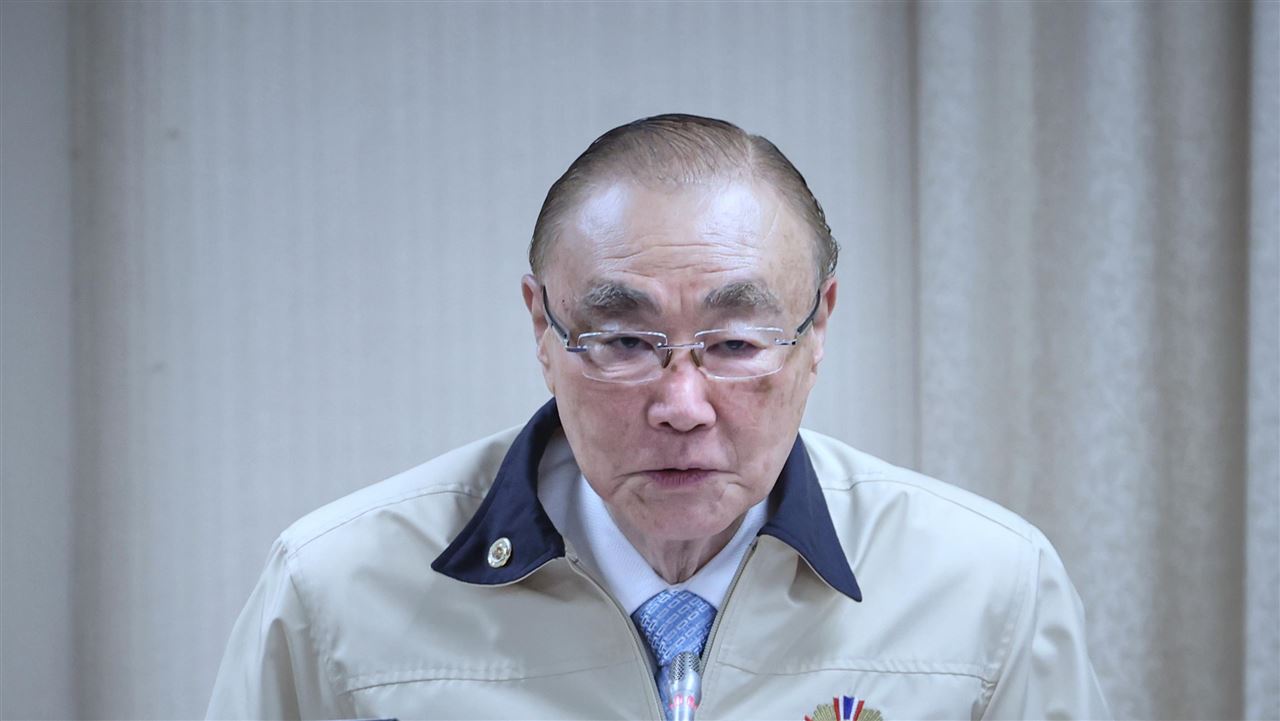 資深媒體人：真心佩服爆粗口的馮世寬將軍