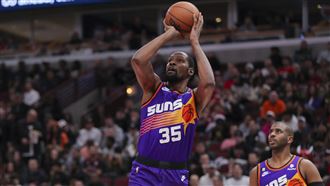 ▲太陽杜蘭特（Kevin Durant）對上公牛貢獻20分，首節還破紀錄，居歷史得分榜第13。（圖／美聯社／達志影像）