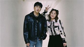 YouTuber焦凡凡（右）與婁峻碩（左）交往5年多，感情相當穩定。（圖／翻攝自焦凡凡IG）