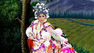  歌仔戲藝師陳美雲昨辭世，享壽72歲。（圖／陳美雲歌劇團提供）