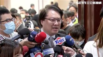 3/6「政府機關學校配合國定假日調整上班上課日機制」專題報告 林右昌會前受訪