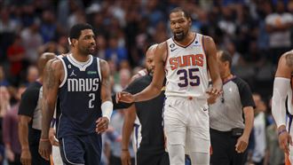 ▲杜蘭特（Kevin Durant）和厄文（Kyrie Irving）轉隊後首次交手。（圖／美聯社／達志影像）