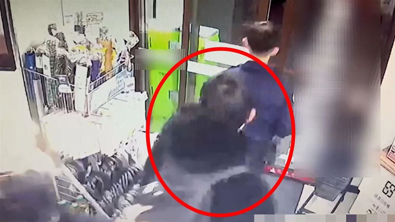 獨／不長眼！菜鳥車手警所旁提款被警逮