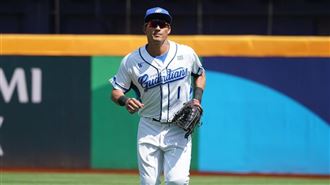 ▲林哲瑄挺過去年新竹球場撲球傷勢後，5日WBC官辦熱身賽對戰荷蘭回歸鎮守右外野。（圖／翻攝自富邦悍將臉書）