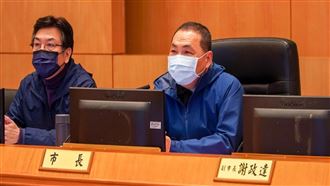 2023年3月1日新北市政會議，由捷運局長李政安進行「幸福前進、永續前行」專題報告(圖/新北市政府)