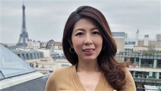 ▲李怡貞表示「愛太深情太濃恨方多，莫非是另類秀恩愛法」不禁逗笑許多網友。（圖／翻攝自李怡貞臉書）