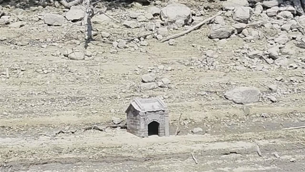 石門水庫蓄水降土地公廟現身　北水局回應