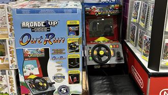 網友分享在日本好市多看到「塞車街機」。（圖／翻攝自Costco好市多 商品經驗老實說 臉書）