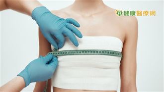 知名整形醫美集團整形外科方穎涵醫師觀察到，女同志做平胸手術除了是想將乳房變平坦外，塑造出如男性一般的結實胸膛更是新一代美感趨勢。