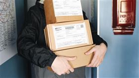 外送員、快遞員、物流、示意