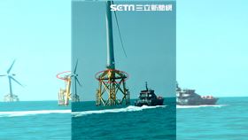離奇！台中離岸風電基座　高台吊掛1男屍（圖／翻攝畫面）