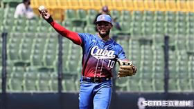 ▲世界棒球經典賽，古巴隊三壘手孟卡達（Yoan Moncada）。（圖／記者劉彥池攝影）