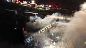 希臘人再度示威罷工抗議火車對撞　5萬人走上街頭（圖／美聯社／達志影像）