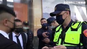 明仁會春酒，有幫眾不願配合盤查，中山分局長陳金城當場發飆。（圖／翻攝畫面）