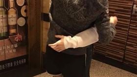 被劈腿遇囂張小三　嗆：妳什麼都不是（圖／爆料公社官網）