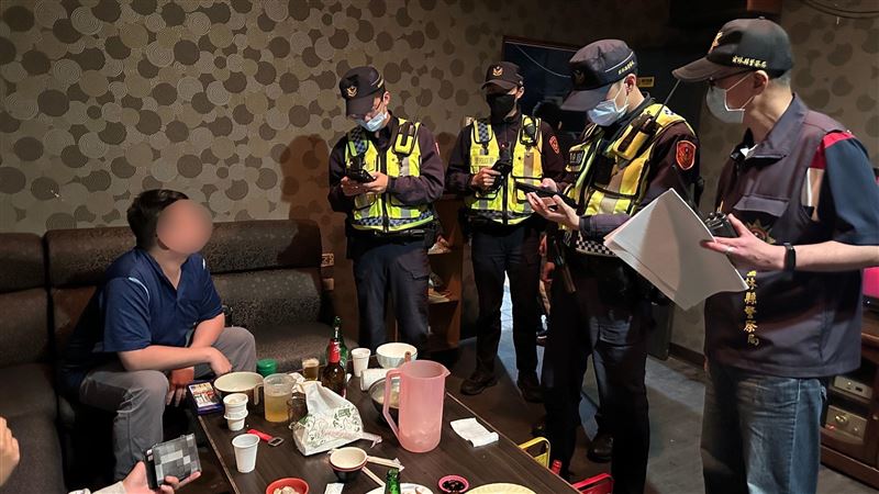 宣示打擊不法幫派！斗六警長親自率隊掃蕩