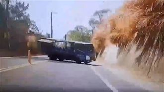 要命瞬間畫面曝光！義大生撞失控貨車慘死