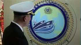 海軍敦睦遠航支隊執行國內環島航訓任務，在高雄港舉行首場，吸引不少軍事迷排隊。