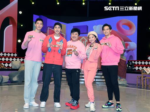 胡釋安、徐乃麟兒子徐新洋、加入最強綜藝秀當固定班底。（記者邱榮吉/攝影）