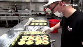 A軍讓蛋吃豆1800