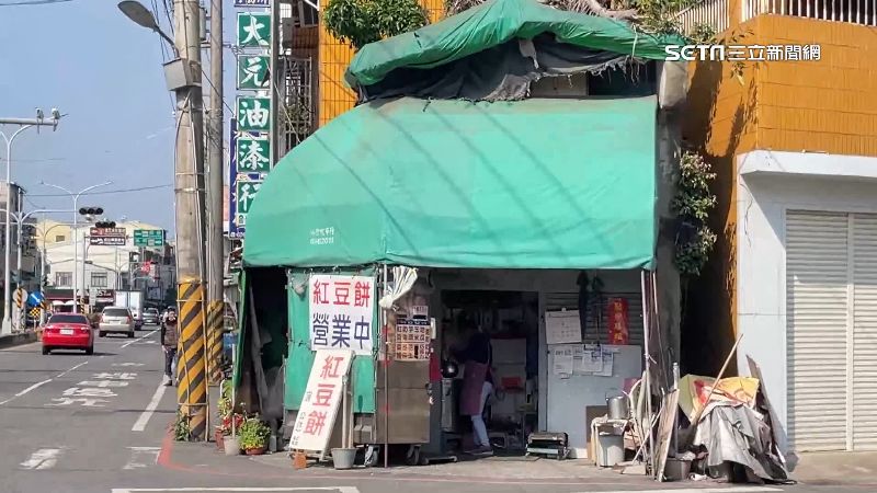 透天厝拆剩2坪！奇特紅豆餅攤成打卡街景