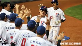 台灣隊張育成開轟一棒2分將比數追平。（圖／記者劉彥池攝影）（圖／記者劉彥池攝影）