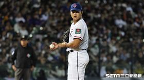 ▲世界棒球經典賽A組預賽，台灣隊先發投手江少慶2局挨4安失2分。（圖／記者劉彥池攝影）