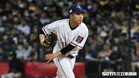 ▲世界棒球經典賽A組預賽，台灣隊投手呂彥青上場後援，2局投球2三振3保送無失分。（圖／記者劉彥池攝影）