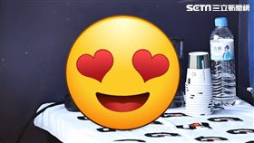 義大利球員休息室竟然出現義式咖啡機。（圖／記者劉彥池攝影）