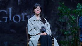 宋慧喬憑藉《黑暗榮耀》演藝事業再攀新巔峰。（圖／Netflix提供）