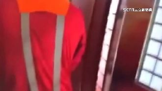 消防員執勤遇氣爆！臉跟手一、二度灼傷