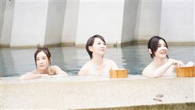 張本渝、郁方、何如芸、尹昭德、田中千繪。（公視提供