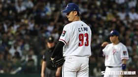 ▲世界棒球經典賽A組預賽，台灣對荷蘭，3局上吳哲源換上場投球。（圖／記者劉彥池攝影）