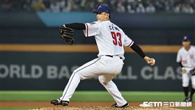 ▲世界棒球經典賽A組預賽，台灣對荷蘭，台灣中繼投手吳哲源局8局上退場，投4.1局僅被敲1安還飆4K。（圖／記者劉彥池攝影）